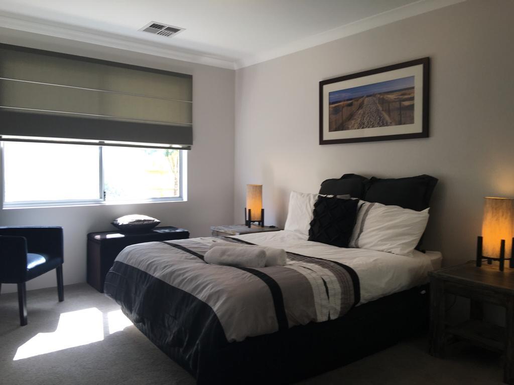 Magnificent Beach Retreat Jindalee Ngoại thất bức ảnh